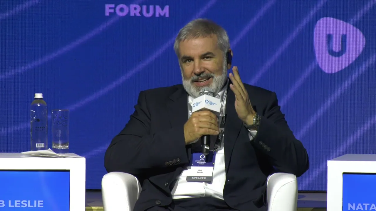 Rob Leslie speaks at Kyiv International Economic Forum